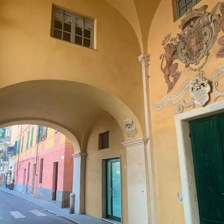 Appartamento Historic Building By The Sea Finale Ligure