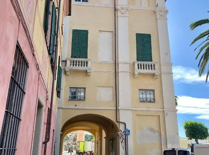 Historic Building By The Sea * Finale Ligure